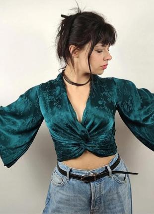 Невероятно красивая сатиновая блуза топ шикарного коляска