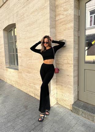 Женский костюм