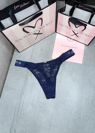 Стрінги з логотипом та камінчиками wink з високим вирізом. pink. victoria's secret. оригінал 🇺🇸2 фото