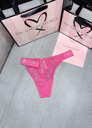 Стрінги з логотипом та камінчиками wink з високим вирізом. pink. victoria's secret. оригінал 🇺🇸