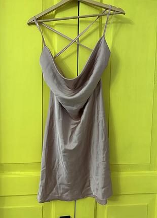 Атласное платье