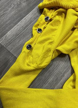 Тонкий жовтий светрик8 фото