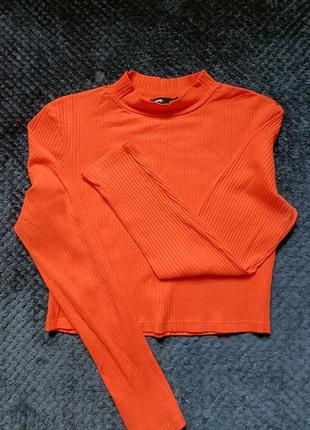 •кроп-топ в рубчик