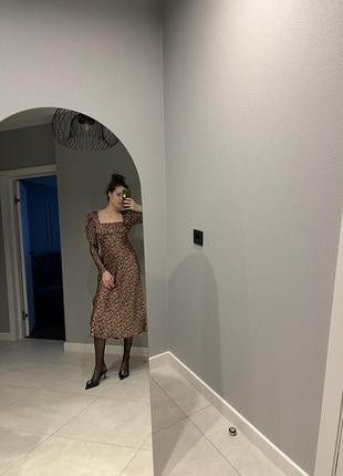 Платье zara в цветочный принт