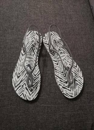 Стильные летние вьетнамки havaianas, резиновые босоножки, летние сандали, шлепки, женские кроссовки, коричневые угги