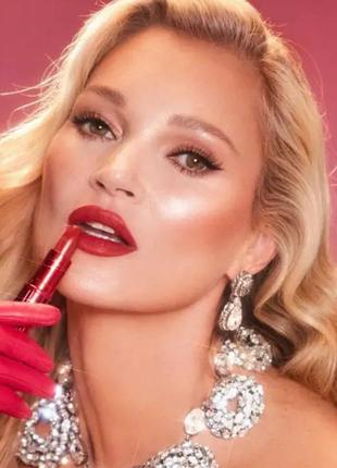 Charlotte tilbury matte revolution lipstick hollywood vixen/ матова помада