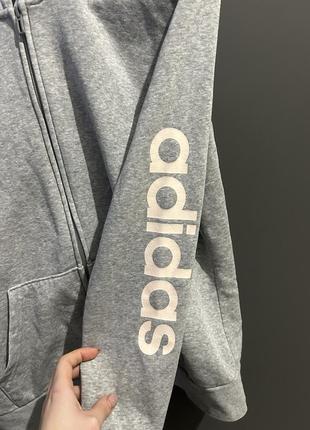Спортивна кофта
