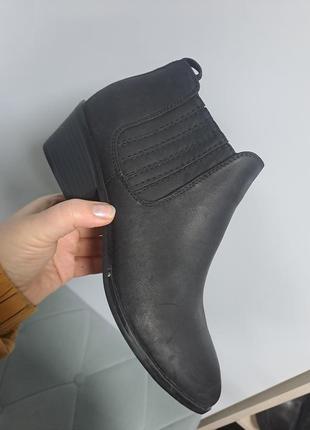 Ботинки женские
