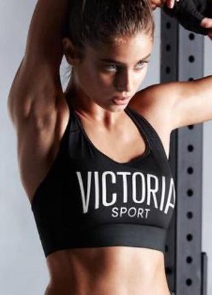 Черный спортивный топ от victoria sport топик майка бюстгальтер