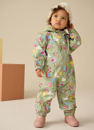 Водонепроницаемый комбинезон дождевик с флисовой подкладкой.