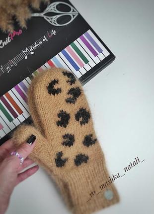 Варежки с леопардовым принтом