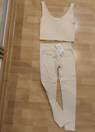Стильний костюм, топ і легенци, amisu, size s,m