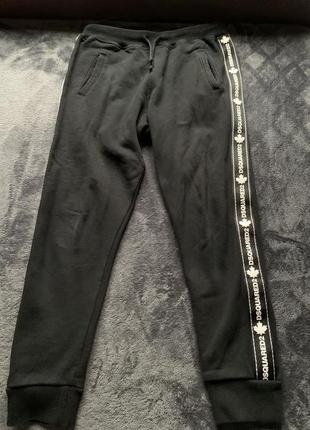Спортивні штани dsquared як armani та calvin klein і guess і karl lagerfeld