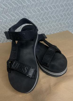 Босоніжки фірмові жіночі guess