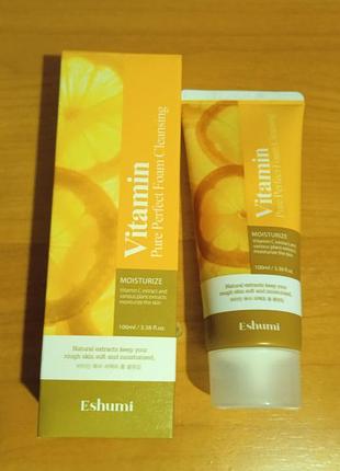 Корейська косметика пінка eshumi для вмивання обличчя vitamin pure perfect з екстрактом вітаміну c2 фото