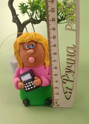 Керамический колокольчик бухгалтер глиняная статуэтка ручной работы+подарок
