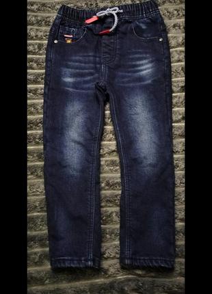 Джинсы(на флисе) 116р.