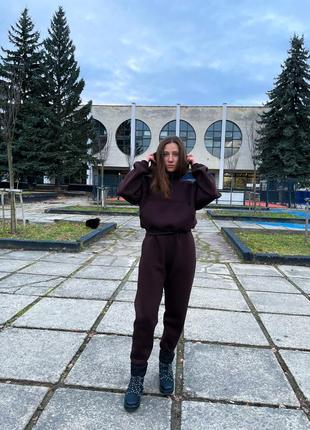 Спортивный женский костюм на флисе