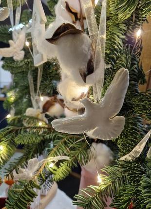 Горлиці на ялинку один вдома горлиці дружби