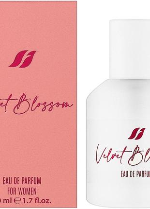 Жіноча парфумована вода velvet blossom оксамитова квітка farmasi 50 мл