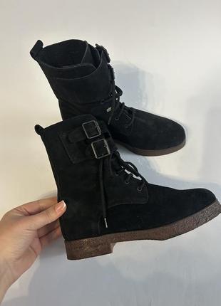 Женские новые замшевые ботинки