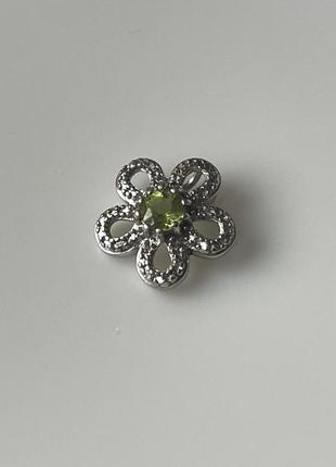Серебряная подвеска с камушком