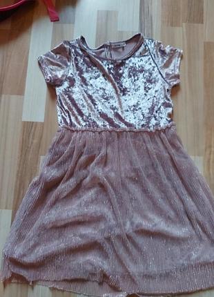 Платье на девочку