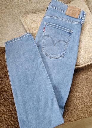 Джинсы скинни levi's