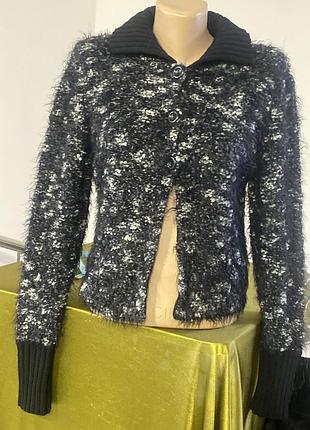 Светр жіночий , матеріал:40% нейлон, 34% акрил і 26% шерсть