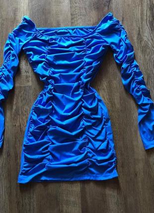 Вечернее платье