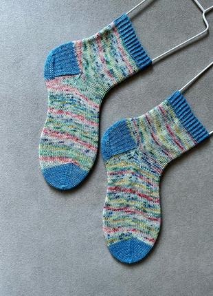 Вязаные носки ручной работы