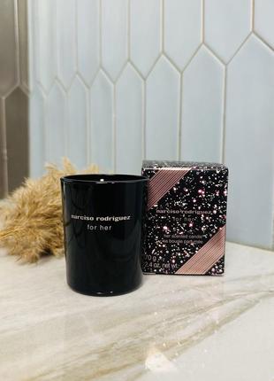 Оригінал парфумована свічка narciso rodriguez for her