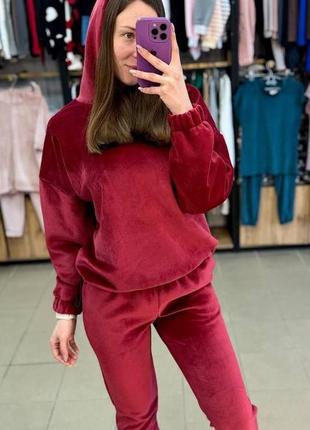 Трендовий костюм