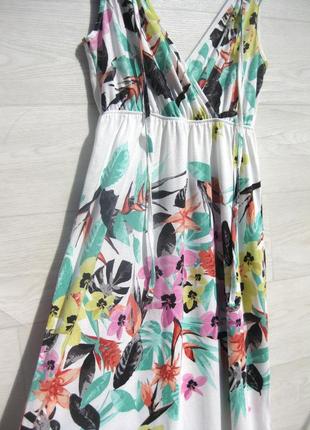 Мягенькое красивое длинное цветочное платье esmara