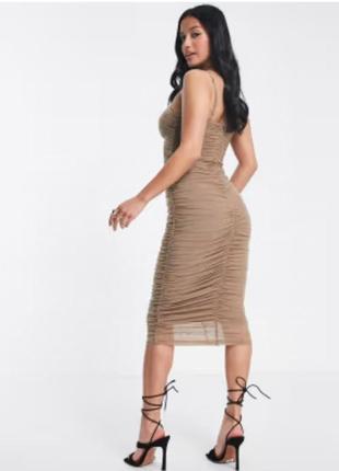 Классный сарафан бежевого цвета.