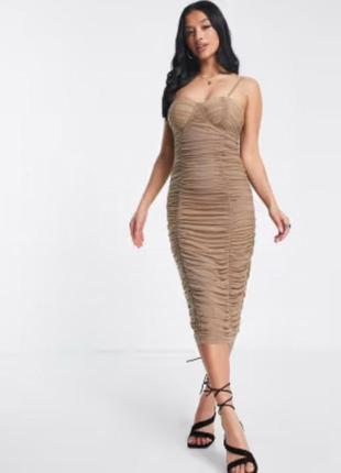 Классный сарафан бежевого цвета.