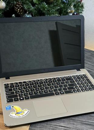 Ноутбук asus r540l