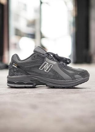 Кроссовки nike натуральная замша
• dark grey