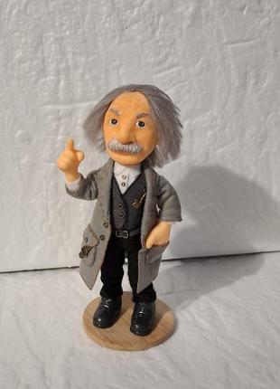 Энштейн альберт. фигурка из полимерной глины и текстиля. ручная работа.