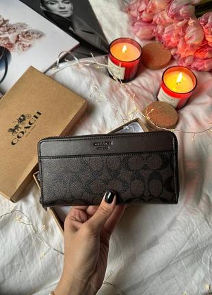 Кожаный кошелек coach