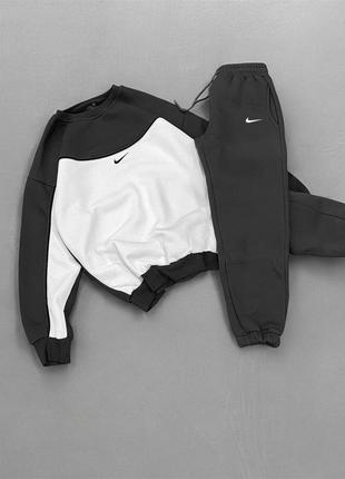 Мужской спортивный костюм nike