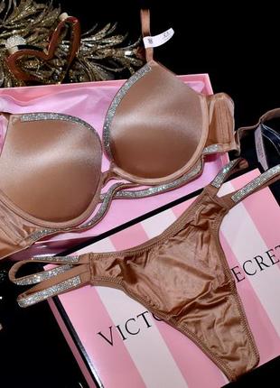 Бра и трусики. роскошный комплект белья victorias secret. виктория сикрет