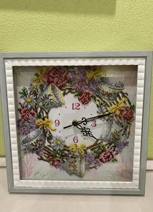 Годинник вишитий бісером