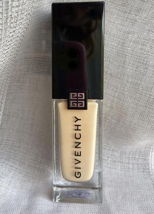Тональный крем givenchy prisme libre skin-caring glow foundation 1w105