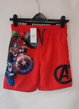 Marvel стильные новые шорты 10 - 12 лет