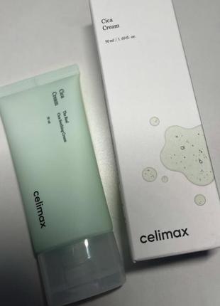 Крем  с центеллой celimax real cica soothing cream с легкой, гелеобразной текстурой.