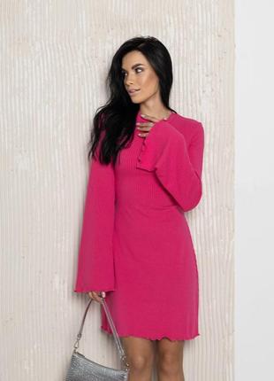 Платье в рубчик мини с завязками на спинке