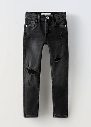 Кльові джинси zara для стильної дівчинки на 7-8 років.