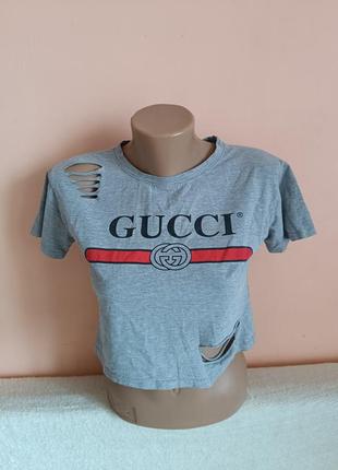 Гарненька модна футболка  р.s.