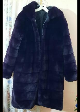 Очень красивая шубка сливового цвета